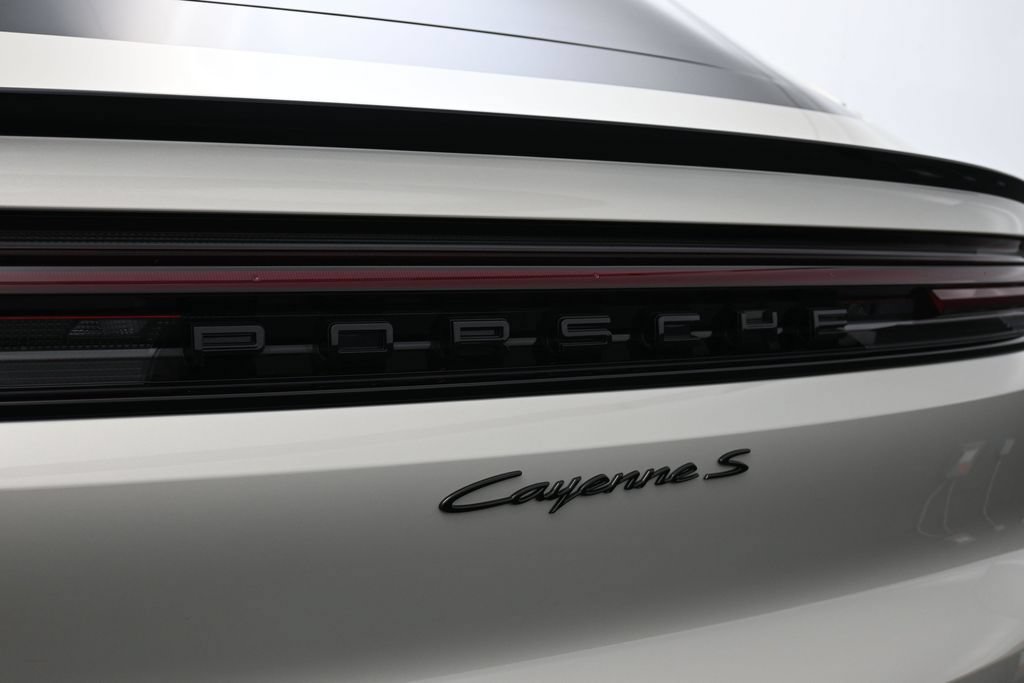Certified 2026 Porsche Cayenne S AWD/4WD image 14