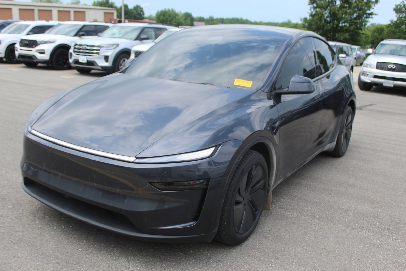 Used 2026 Tesla Model Y AWD image 2