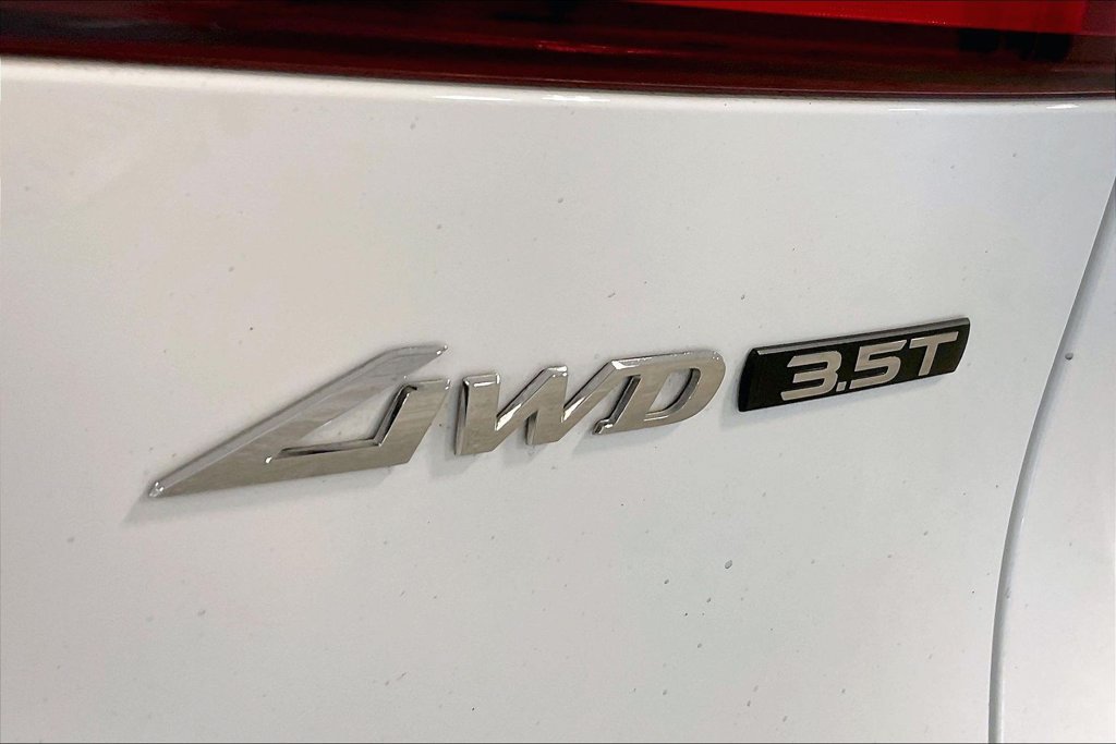 Used 2024 Genesis GV70 3.5T Sport w/ Sport Prestige Package AWD/4WD image 25