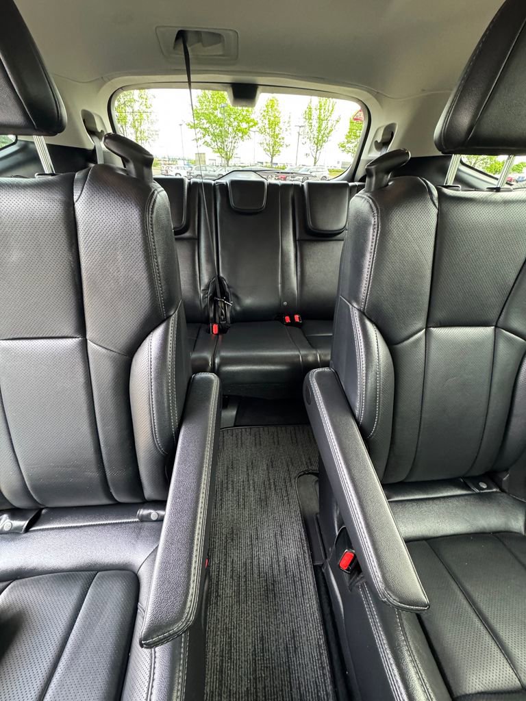 Used 2023 Subaru Ascent Touring AWD/4WD image 32