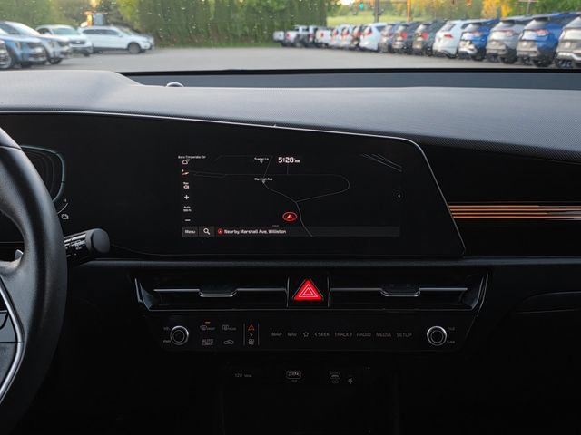 Certified 2023 Kia Niro EX FWD image 20
