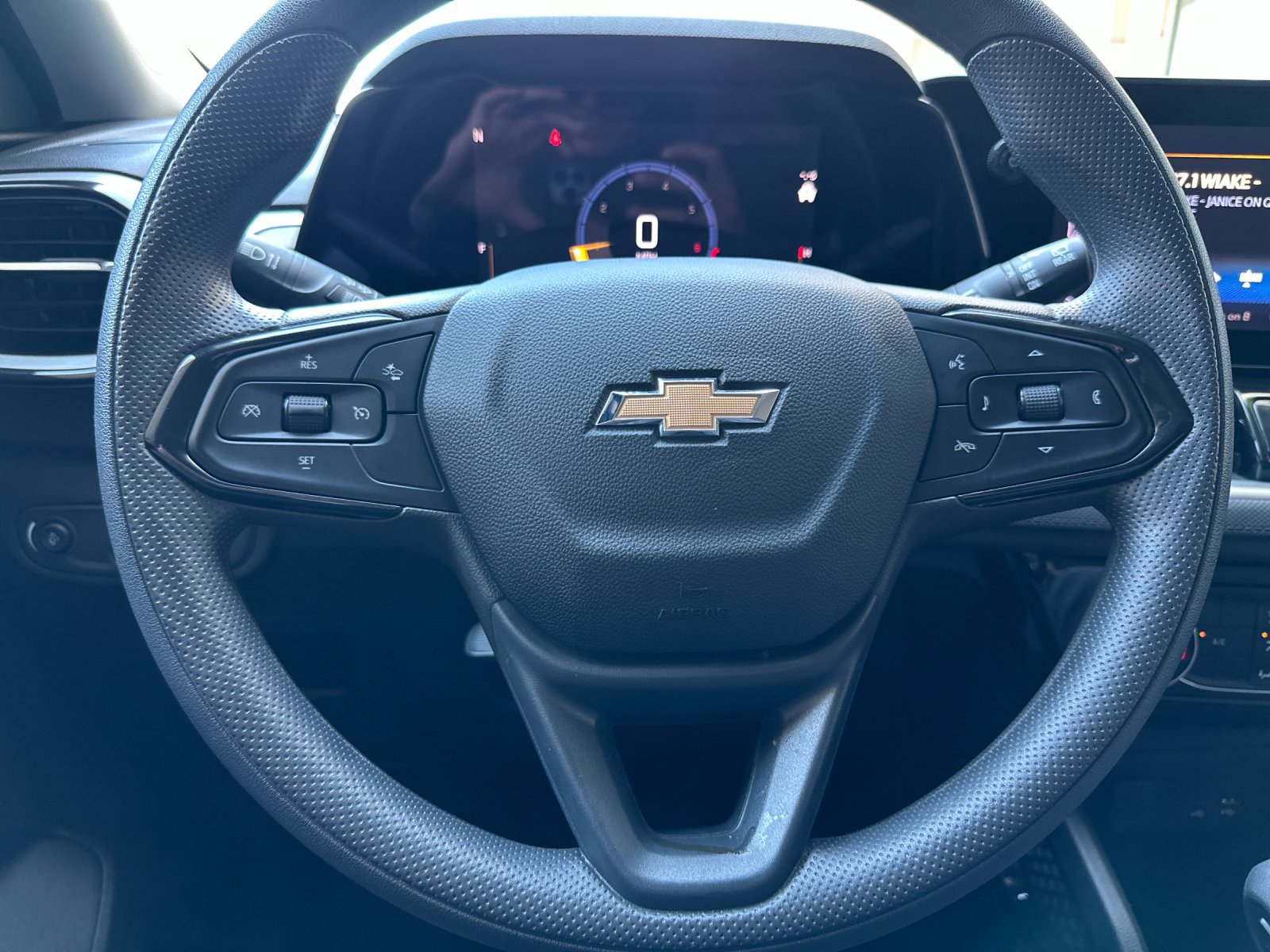 Used 2024 Chevrolet TrailBlazer LT w/ Driver Confidence Package FWD image 23