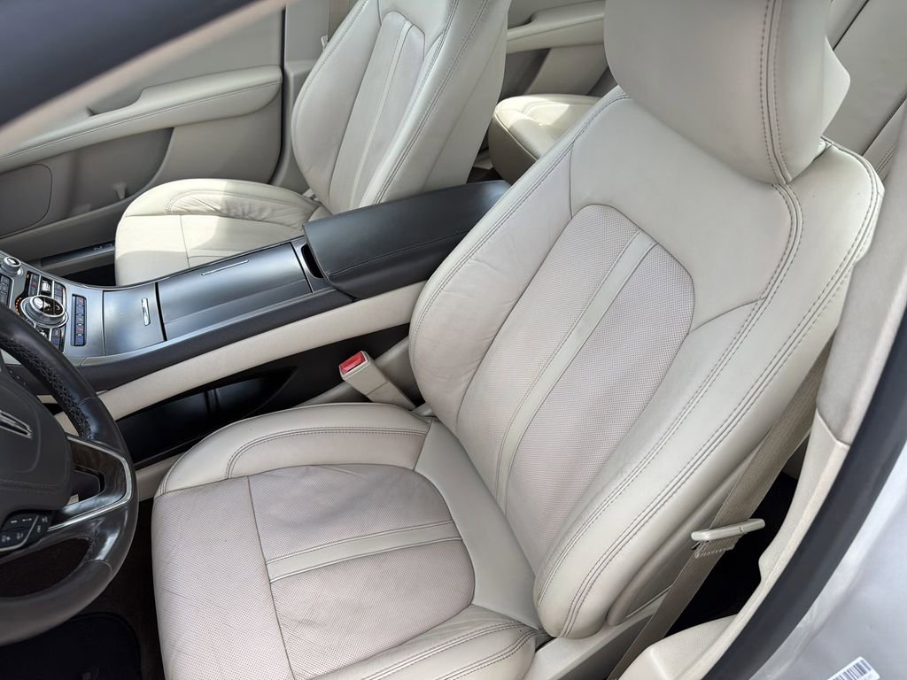 Used 2019 Lincoln MKZ Reserve image 18