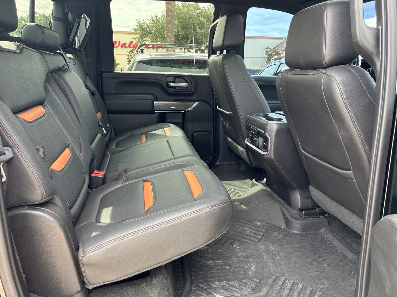 Used 2020 GMC Sierra 2500 AT4 w/ AT4 Premium Package AWD/4WD image 11