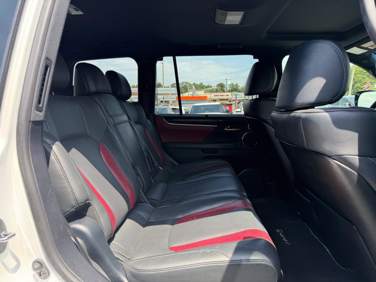 Used 2021 Lexus LX 570 4WD w/ Inspiration Series #2 image 26