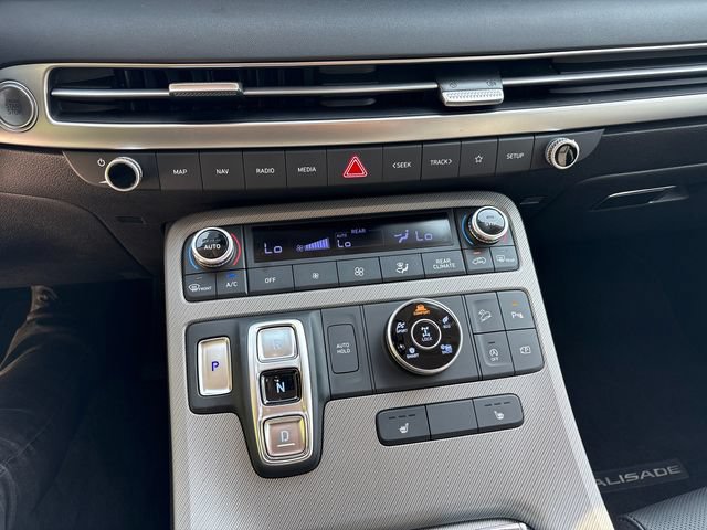 Used 2025 Hyundai Palisade SEL AWD/4WD image 32