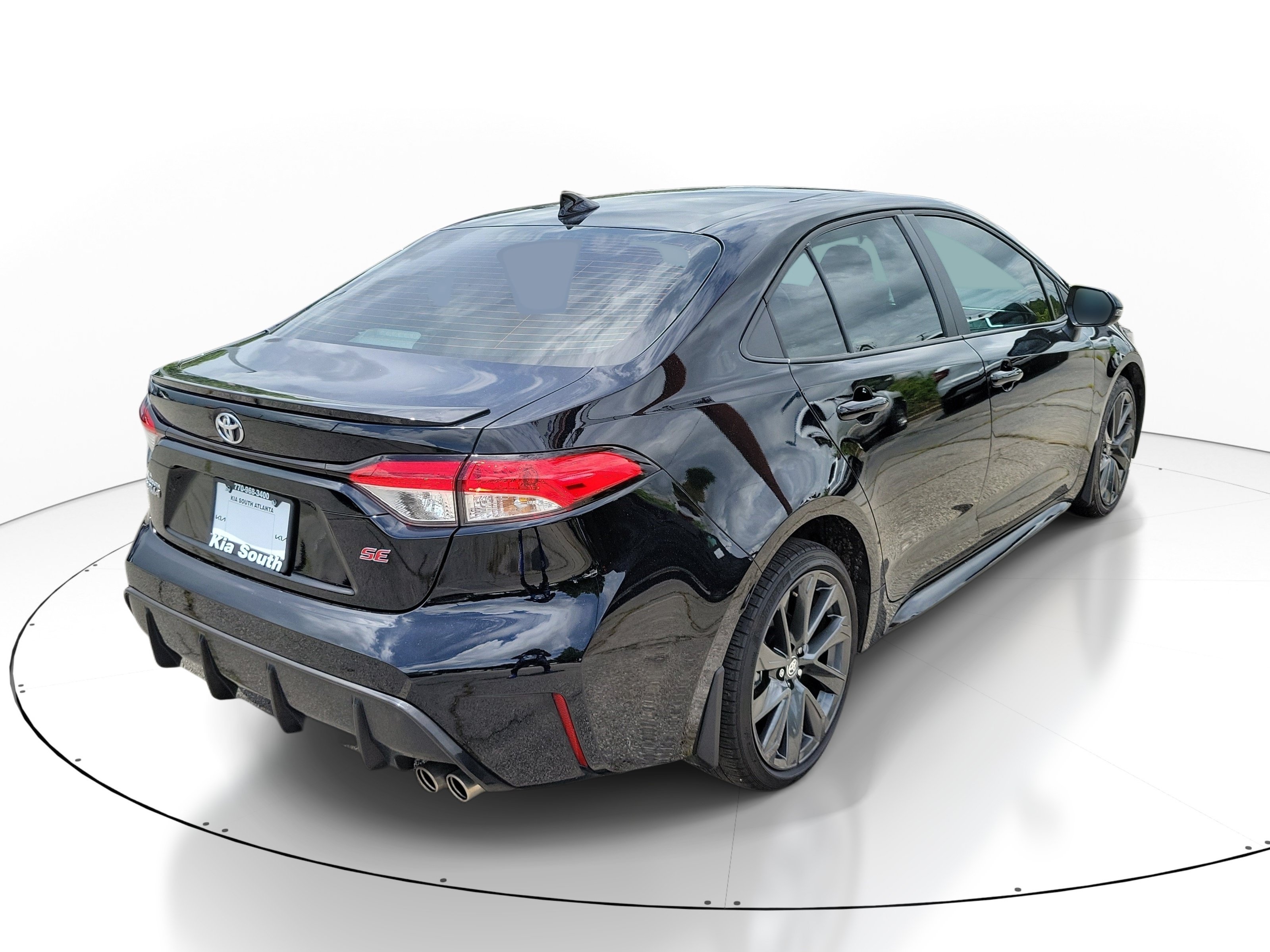 Used 2025 Toyota Corolla SE FWD image 6