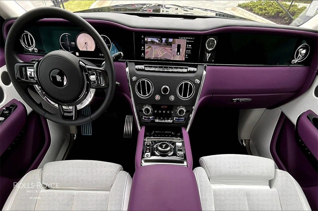 Certified 2025 Rolls-Royce Cullinan image 4
