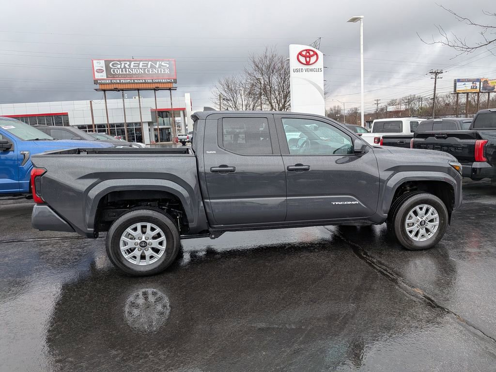 Used 2024 Toyota Tacoma SR5 image 10