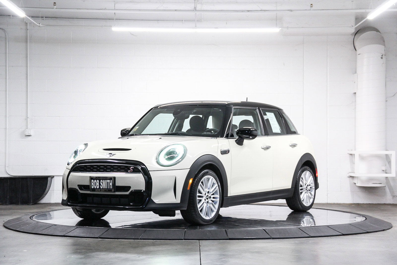 Certified 2023 MINI Cooper S FWD image 3