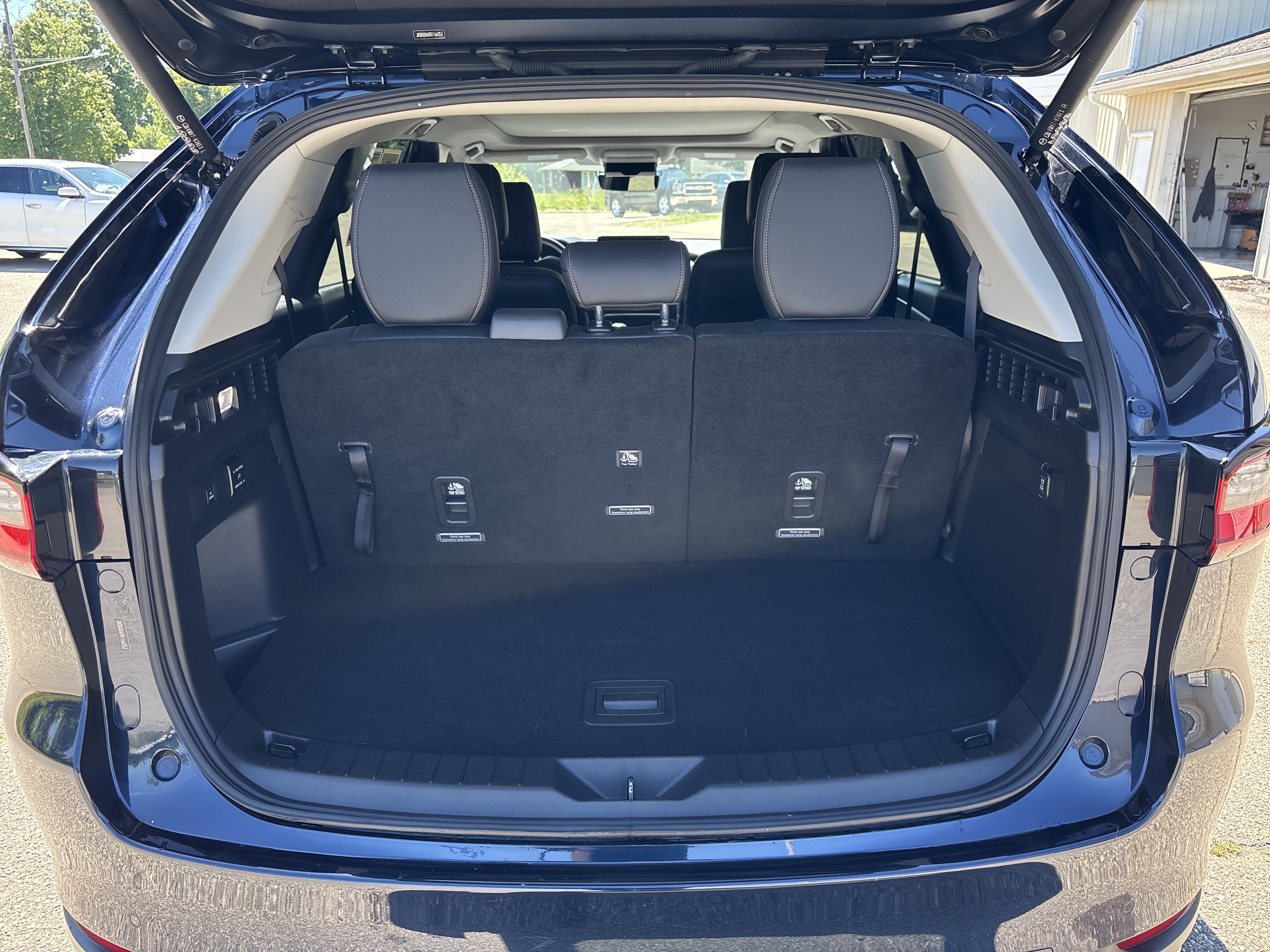 Used 2024 MAZDA CX-90 Plug-In Hybrid w/ Premium Pkg AWD/4WD image 8