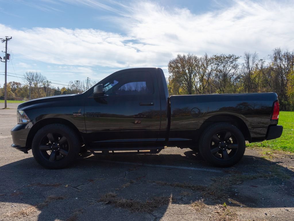 Used 2018 RAM 1500 Express w/ Black Ram 1500 Express Group image 9