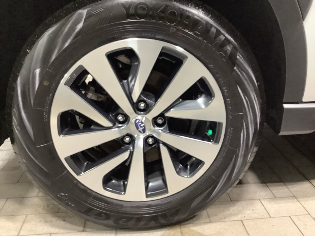 Used 2024 Subaru Outback Premium image 21