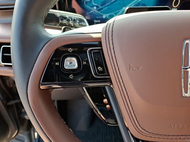 Used 2025 Lincoln Aviator Reserve w/ Equipment Group 201A image 21