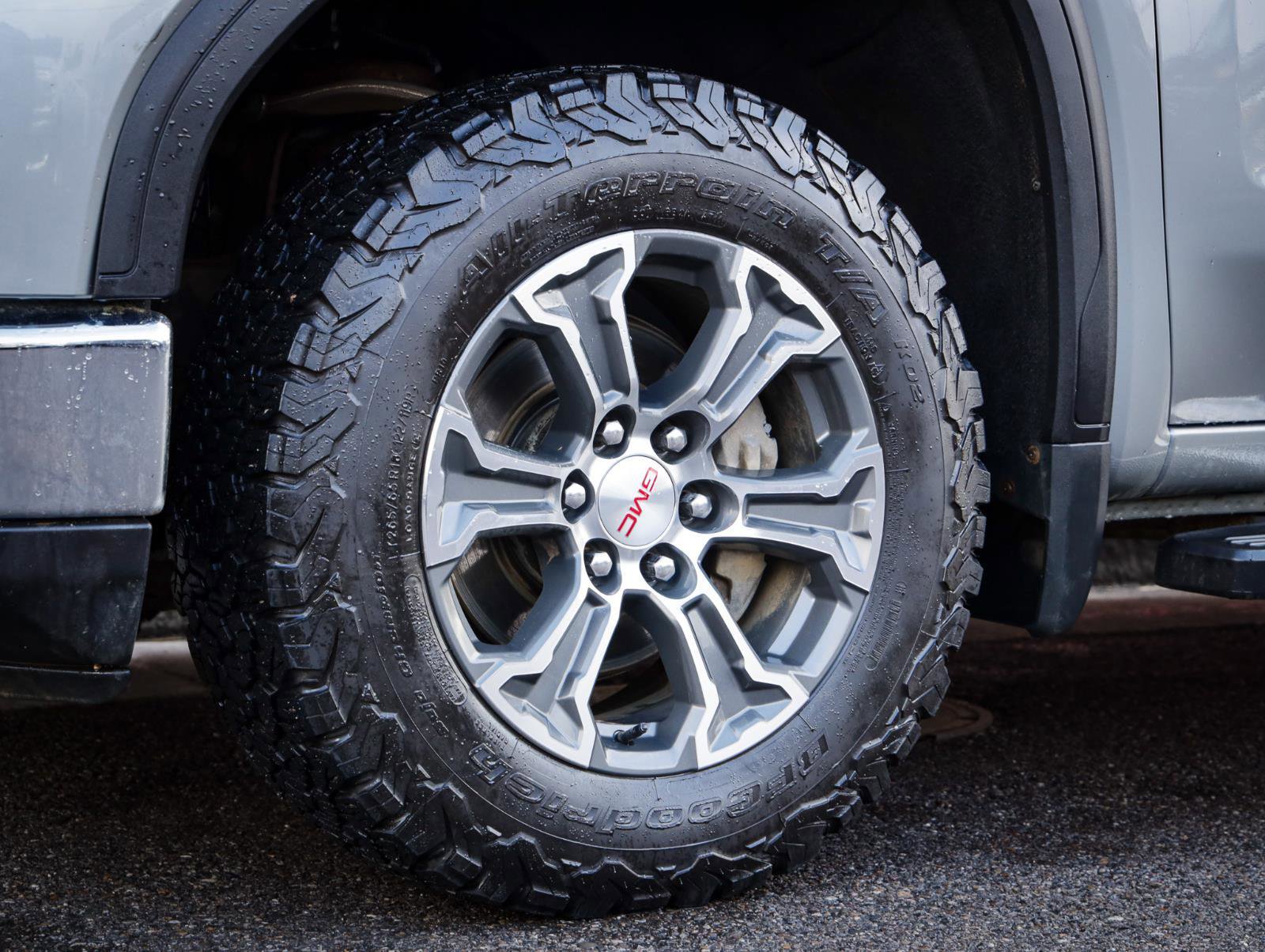 Used 2023 GMC Sierra 1500 SLE image 11