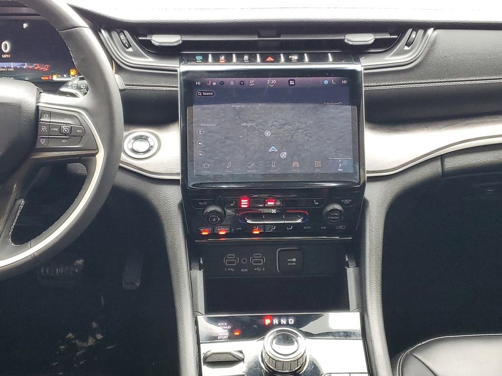 Used 2025 Jeep Grand Cherokee Limited 4xe image 30