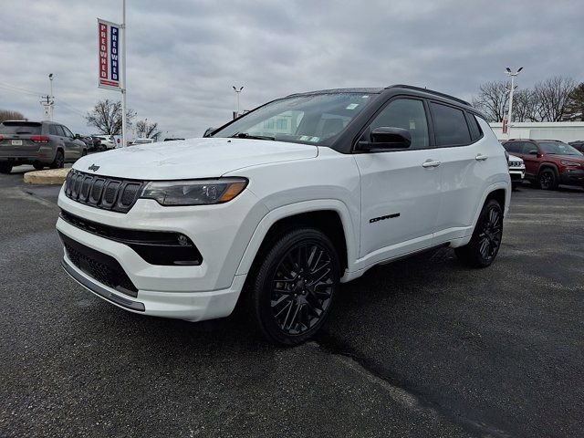 Certified 2022 Jeep Compass High Altitude AWD/4WD image 3