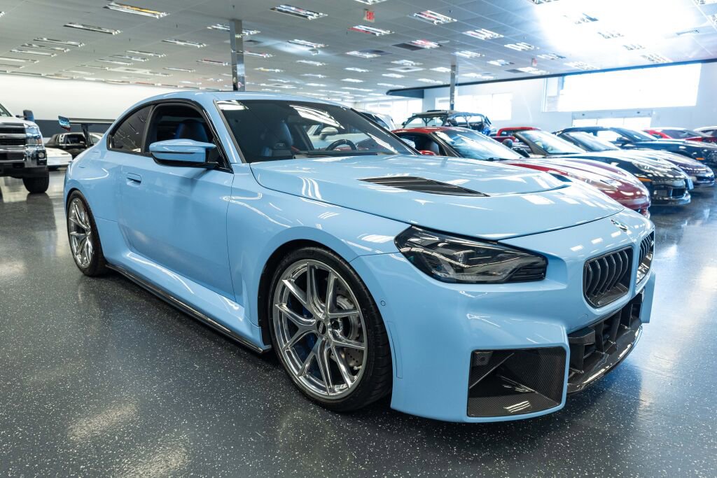 Used 2023 BMW M2 w/ Lighting Package image 2