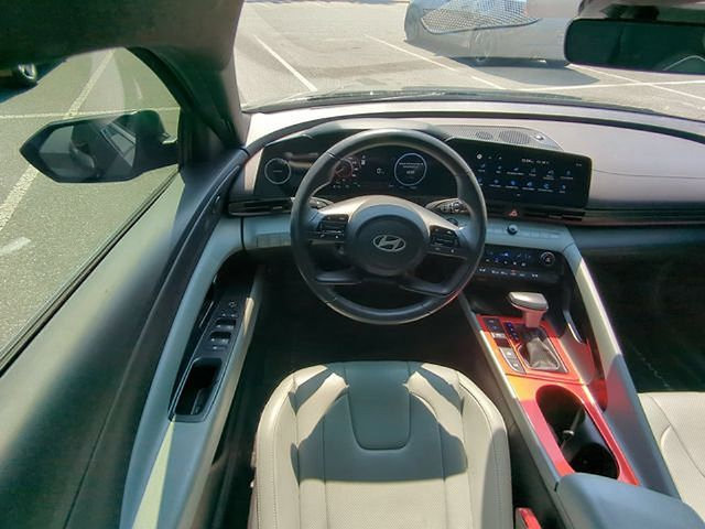 Used 2024 Hyundai Elantra Limited FWD image 37