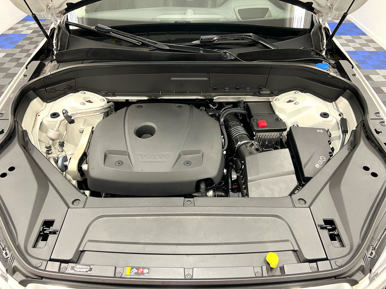 Used 2022 Volvo XC90 T6 Inscription w/ Advanced Package image 38