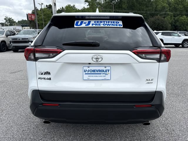 Used 2025 Toyota RAV4 XLE AWD/4WD image 4