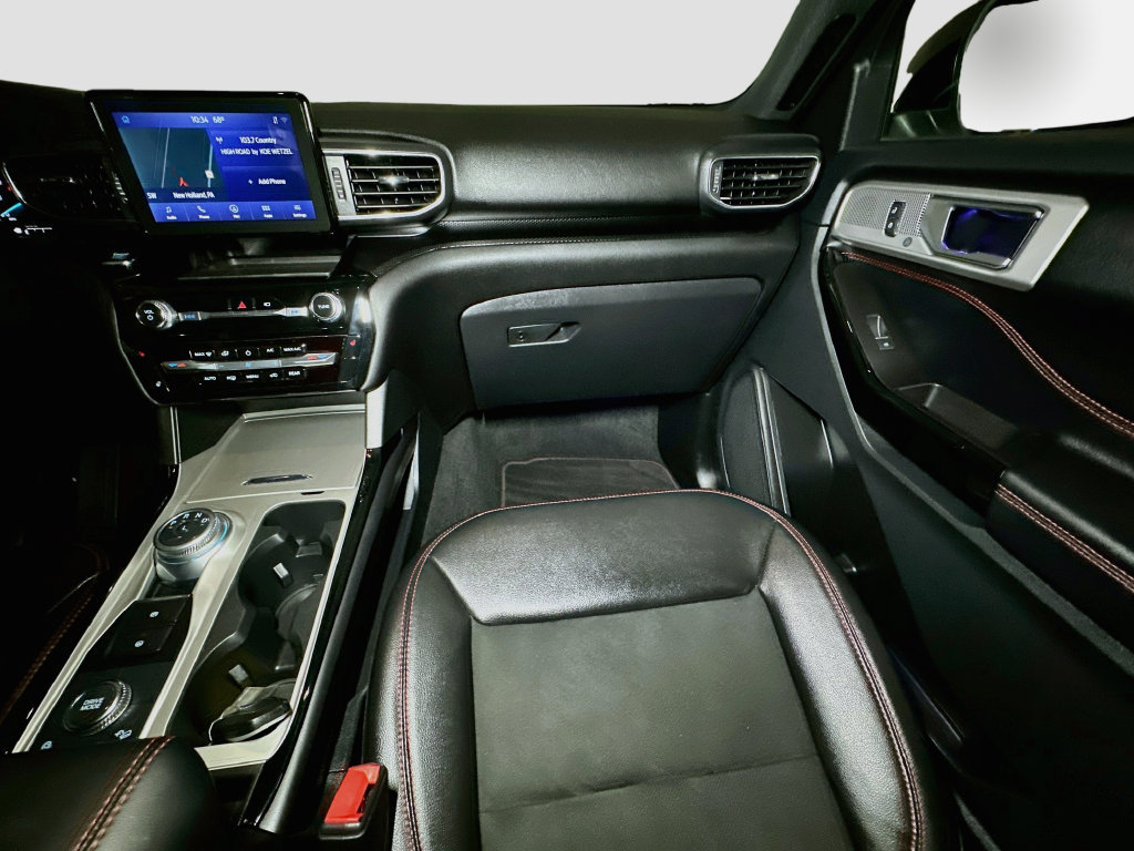 Certified 2022 Ford Explorer ST-Line AWD/4WD image 30