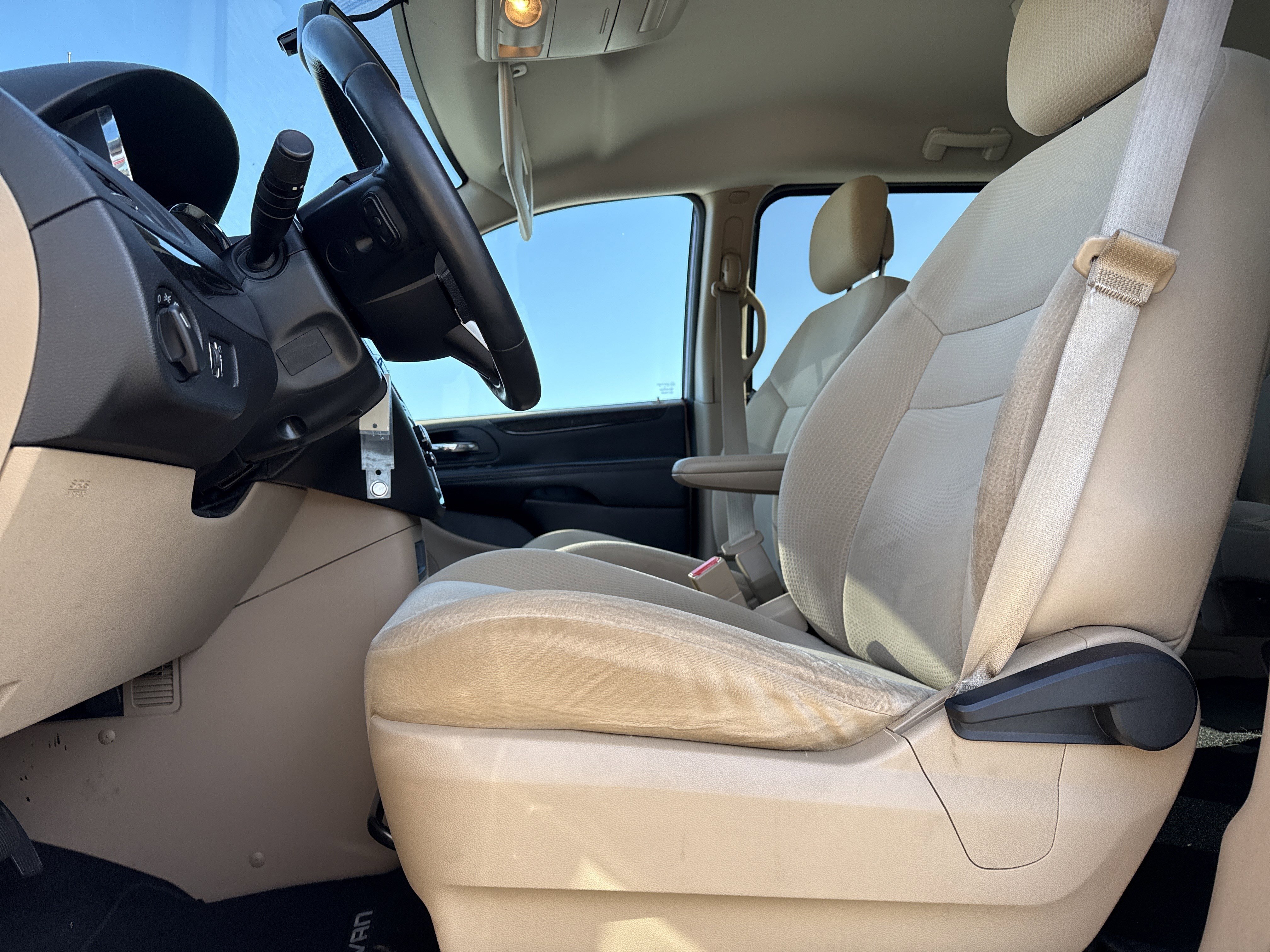 Used 2015 Dodge Grand Caravan SE w/ Quick Order Package 29E SE image 15