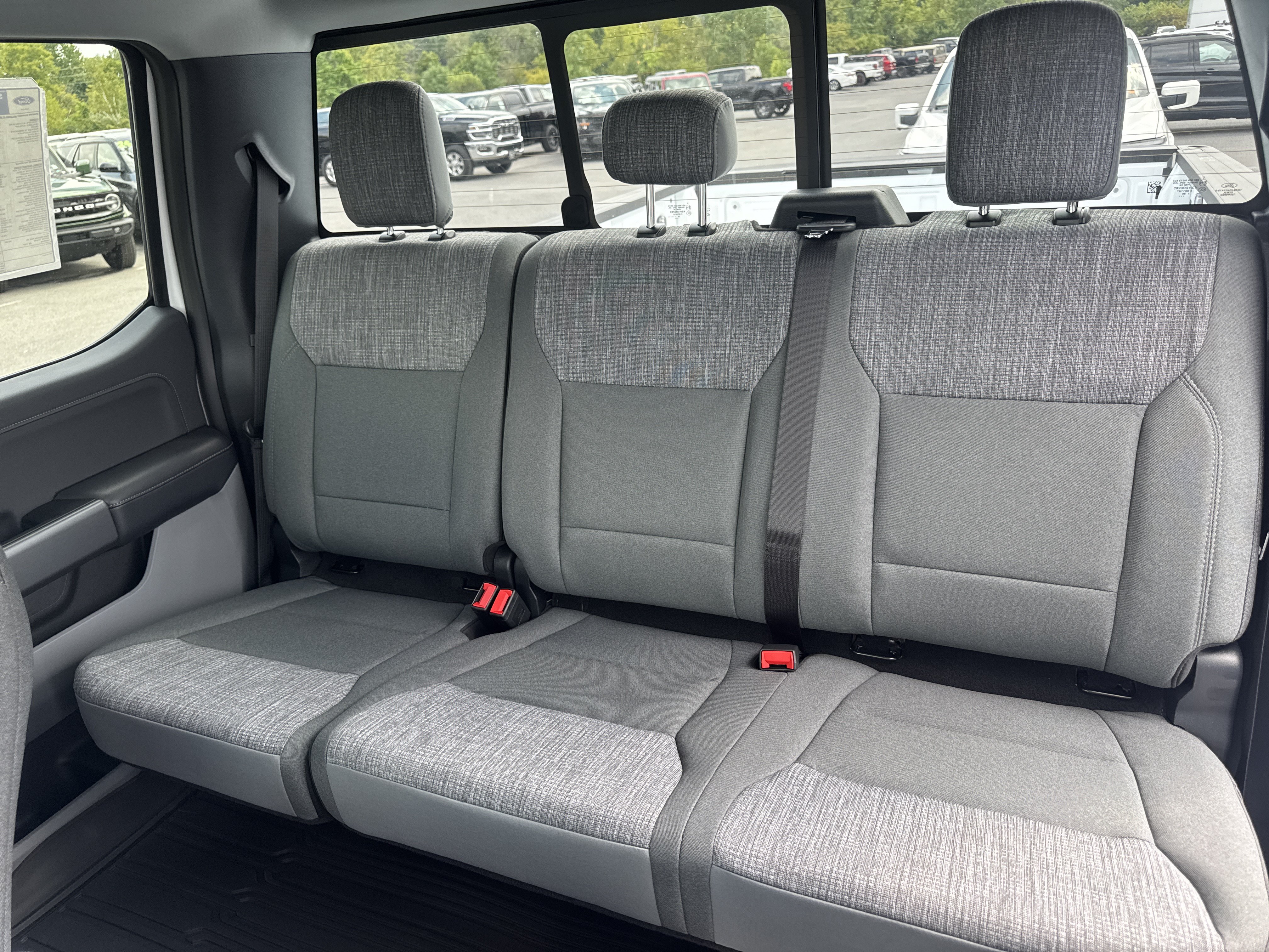 New 2026 Ford F250 XLT w/ XLT Premium Package AWD/4WD image 13