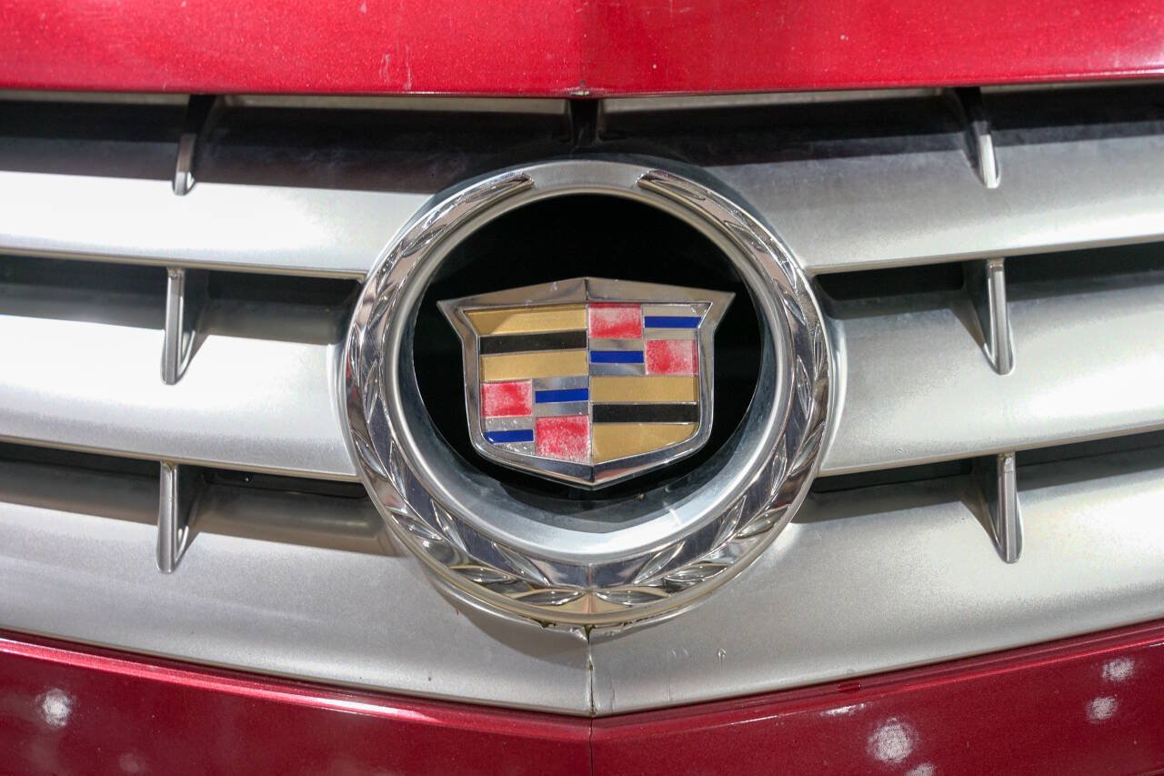 Used 2005 Cadillac XLR RWD image 35