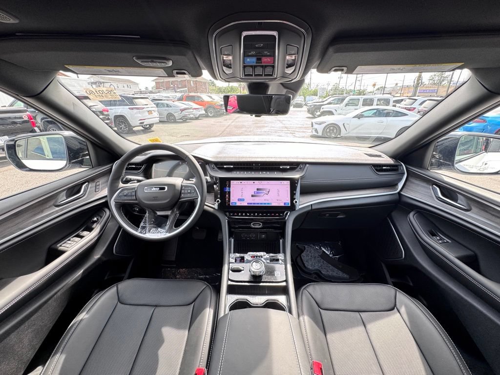 New 2026 Jeep Grand Cherokee Limited AWD/4WD image 10