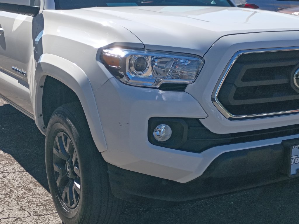 Used 2023 Toyota Tacoma SR5 RWD image 11