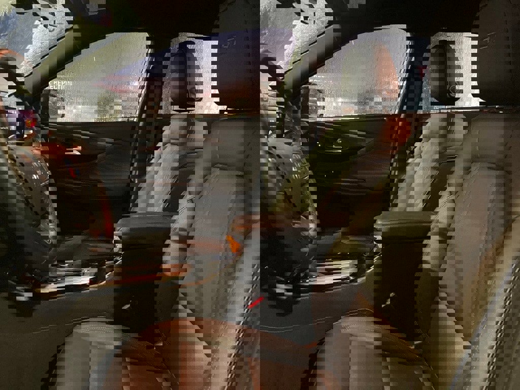 Used 2025 Buick Envista Sport Touring image 9