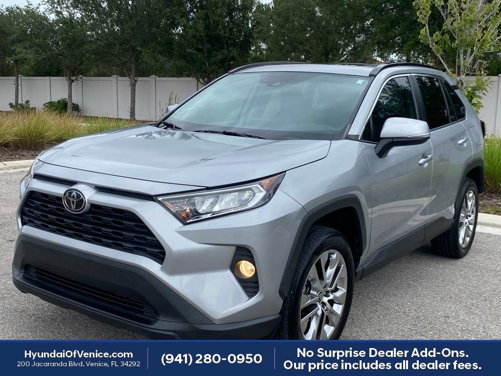 Used 2021 Toyota RAV4 XLE Premium FWD image 10