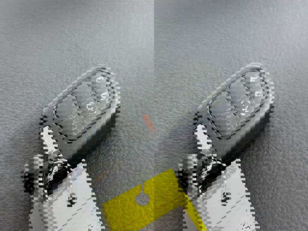 Used 2022 Jeep Cherokee Latitude Lux w/ Sun & Sound Group image 22