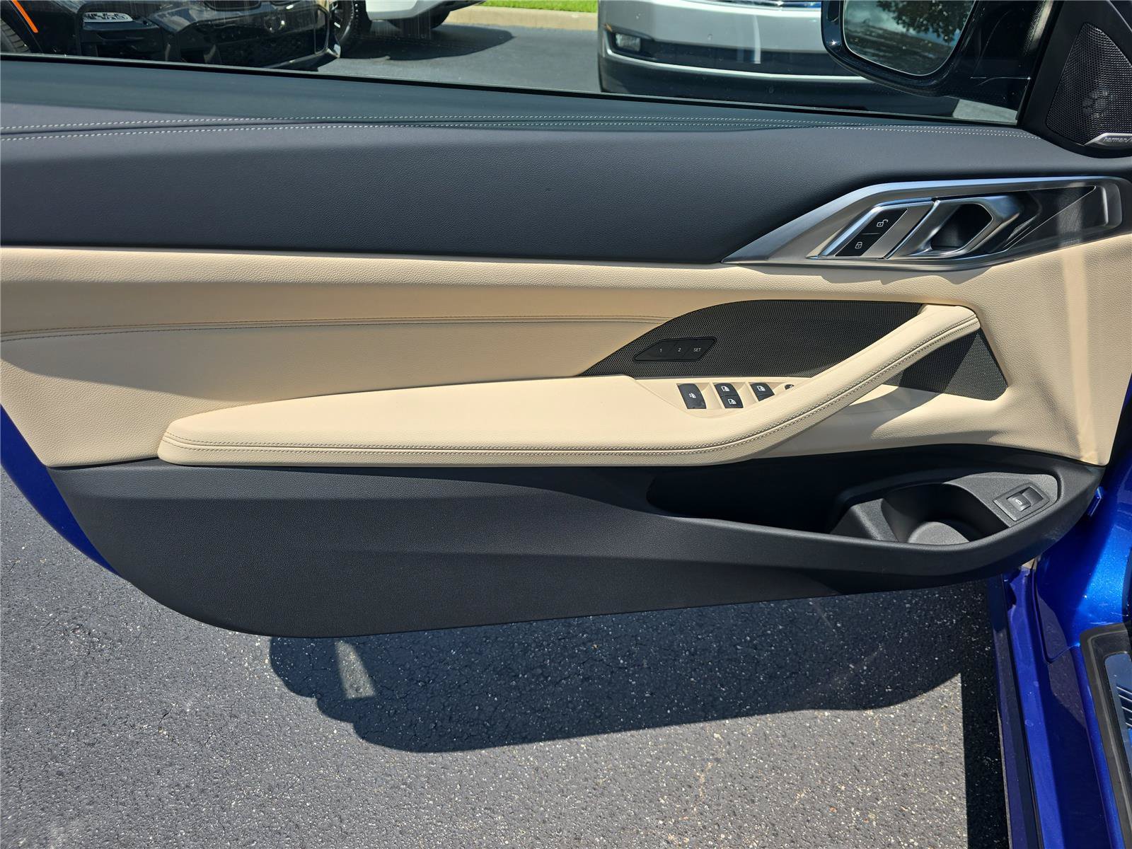 Used 2026 BMW M440i Convertible RWD image 11