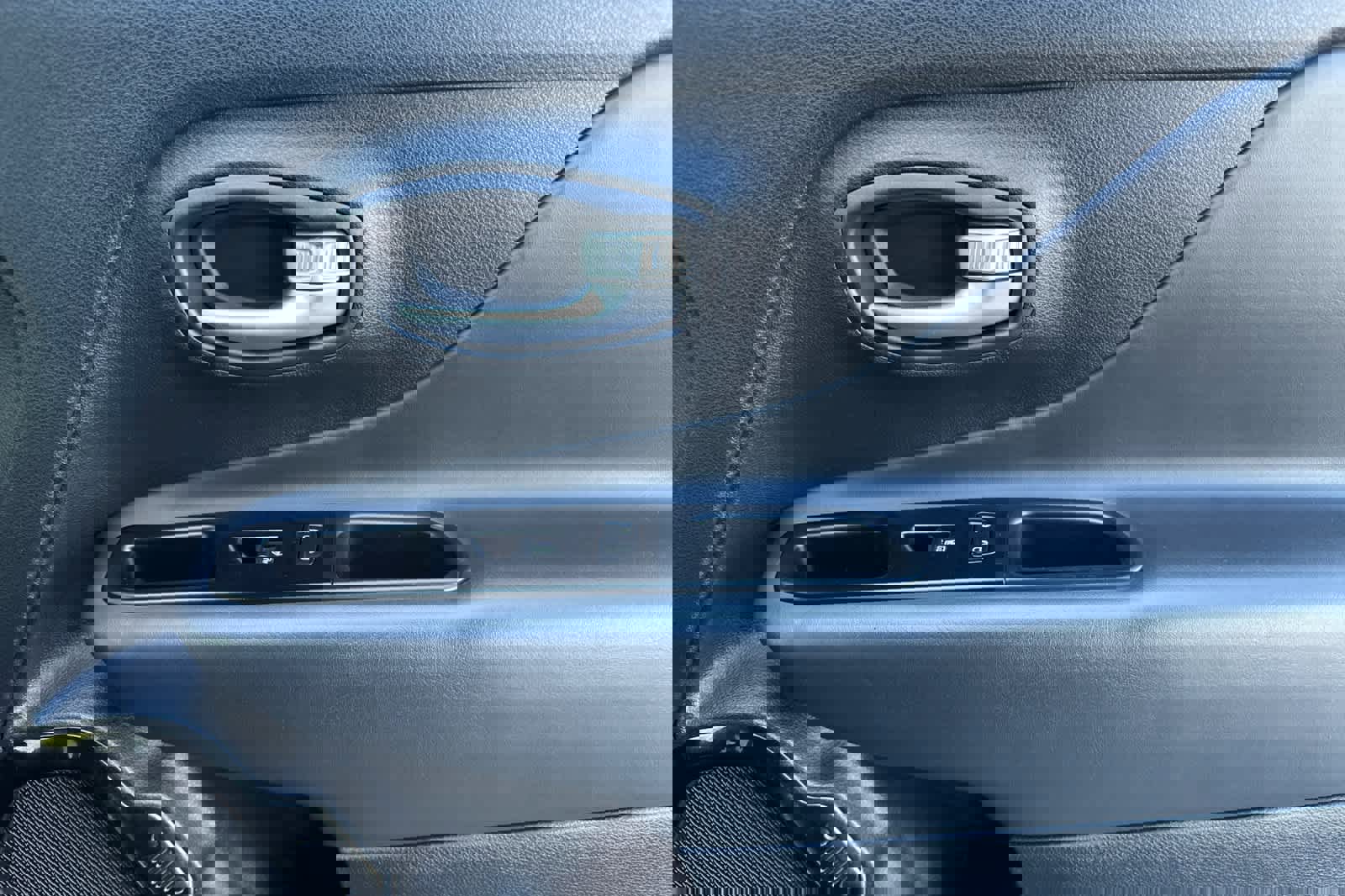 Used 2020 Jeep Renegade Altitude image 19