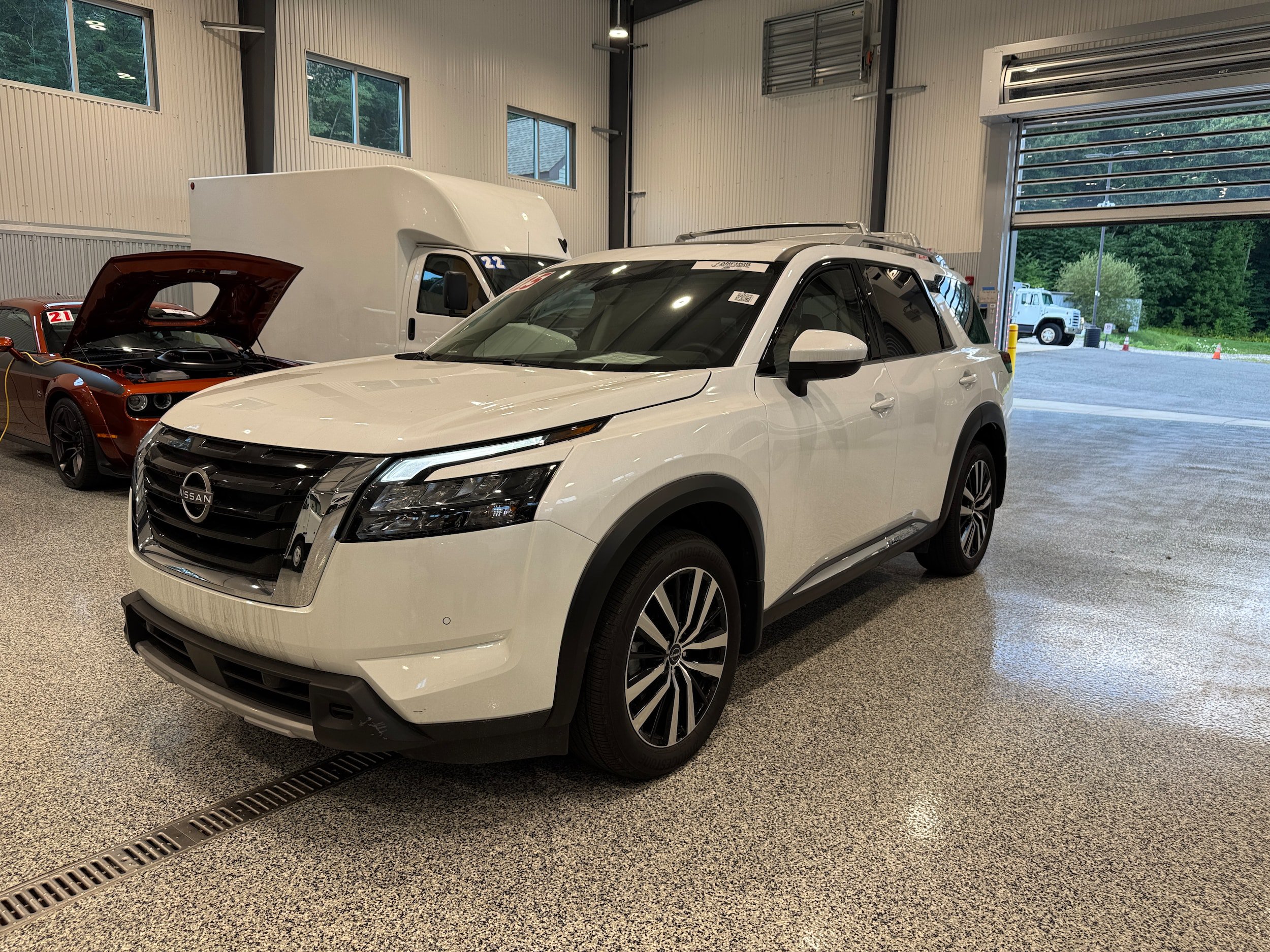 Used 2025 Nissan Pathfinder Platinum