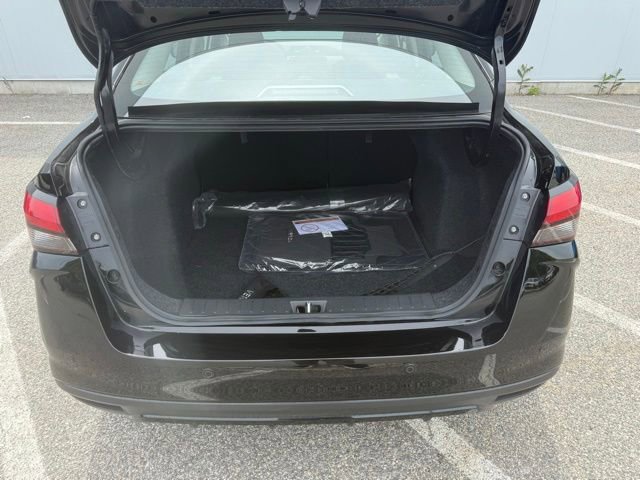 Certified 2025 Nissan Versa SR w/ Trunk Package FWD image 18