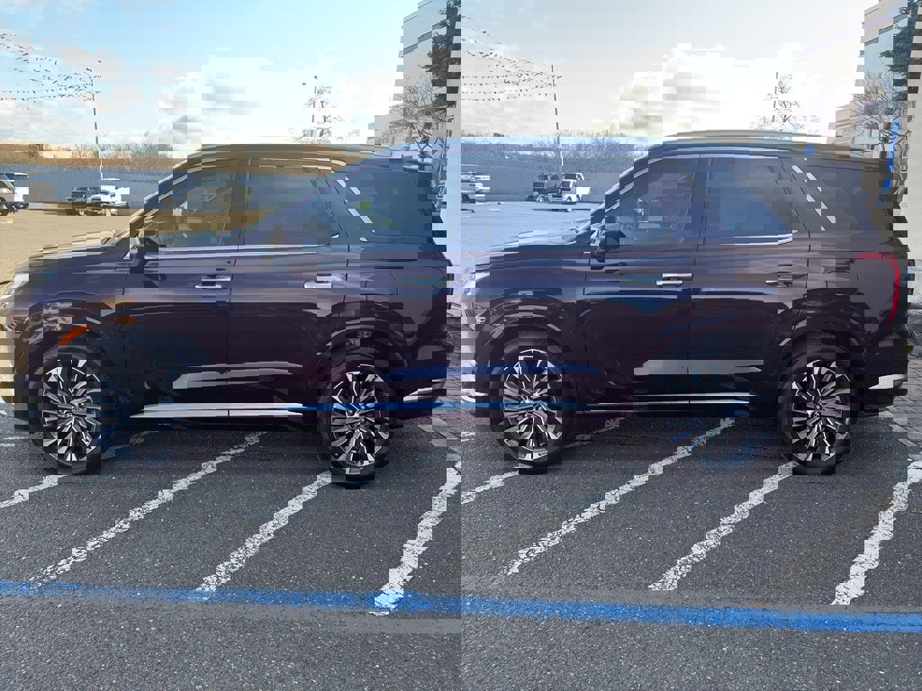 Used 2023 Hyundai Palisade Calligraphy w/ Cargo Package image 3