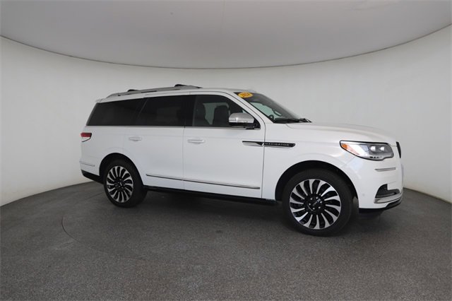 Used 2024 Lincoln Navigator Black Label image 25