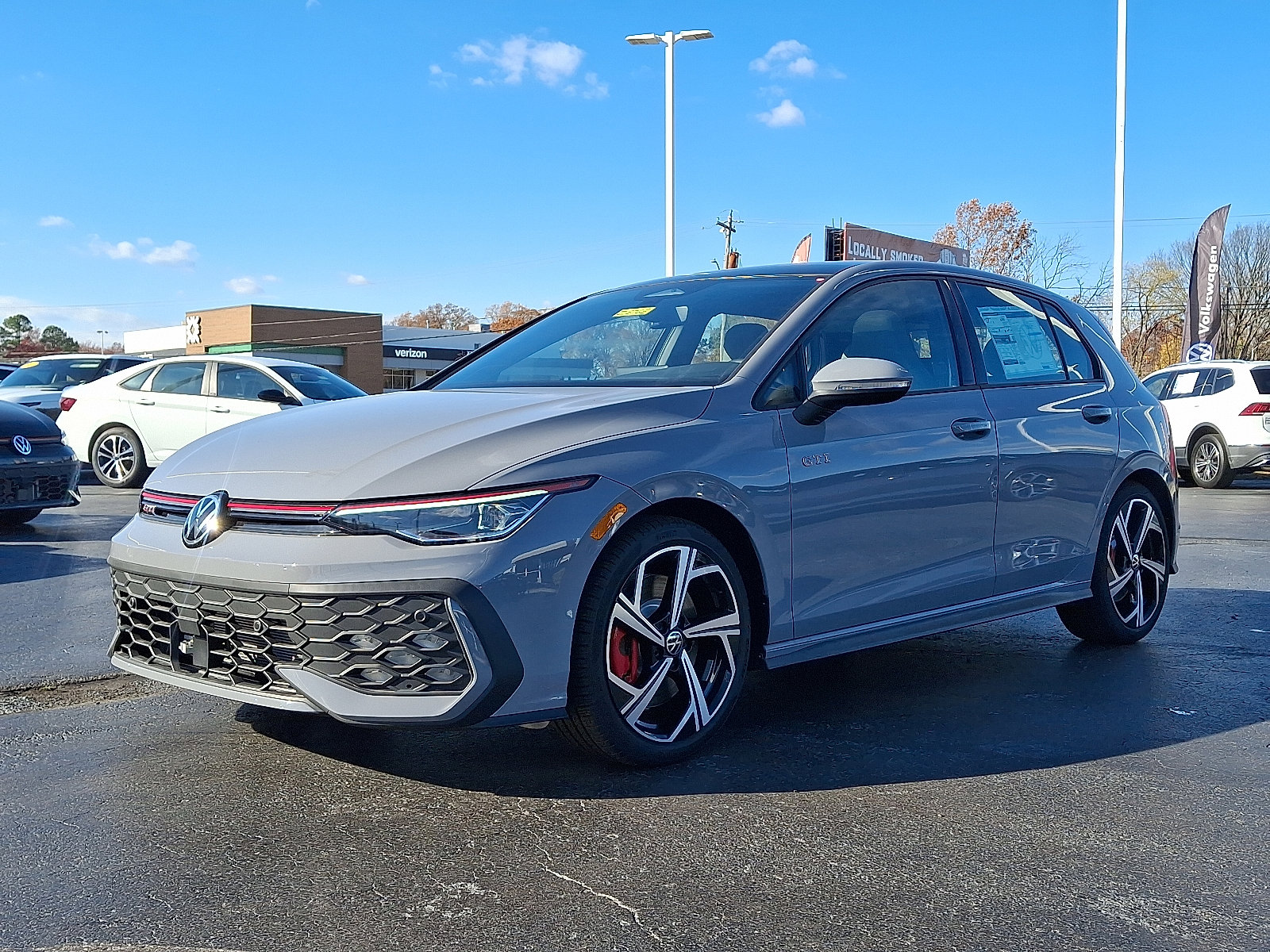New 2026 Volkswagen GTI SE image 2