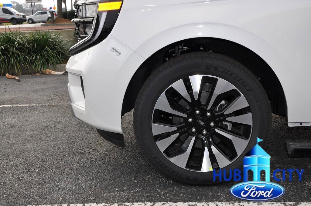 New 2026 Ford Expedition Max Platinum w/ Driver's Package image 9