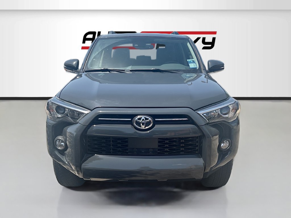 Used 2024 Toyota 4Runner SR5 Premium AWD/4WD image 2