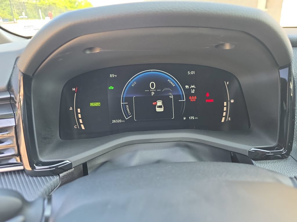 Used 2025 Toyota Camry SE w/ Convenience Package FWD image 19
