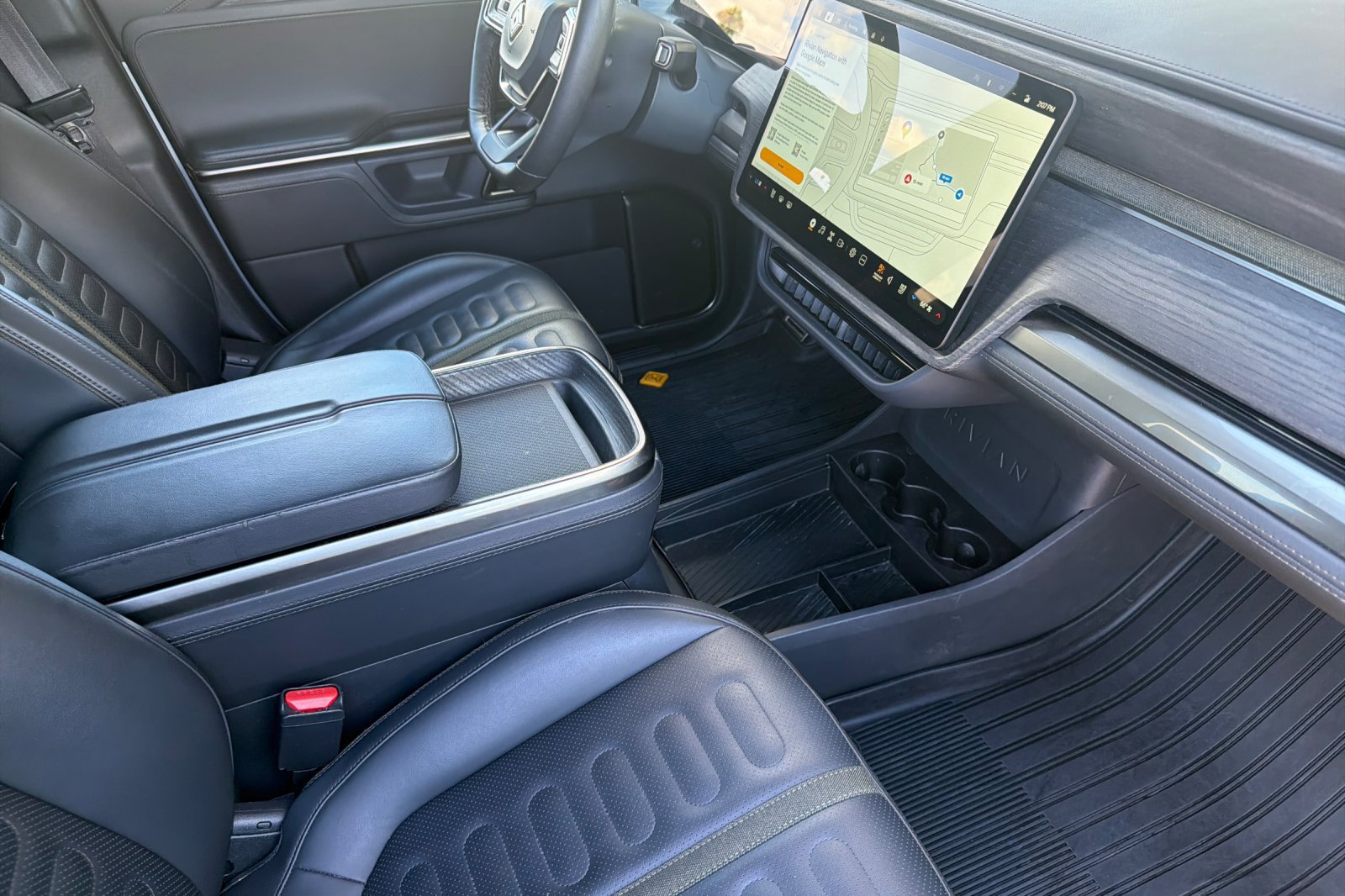 Used 2023 Rivian R1T Adventure Dual AWD/4WD image 19
