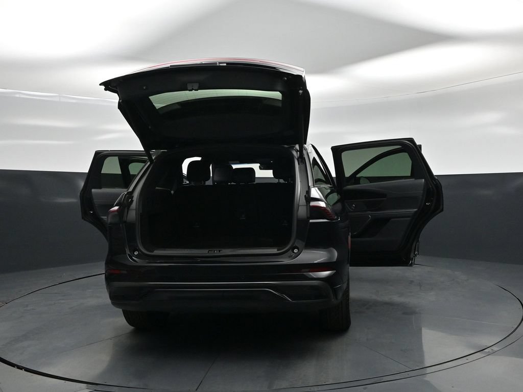 Used 2024 Lincoln Nautilus Reserve w/ Equipment Group 202A AWD/4WD image 28