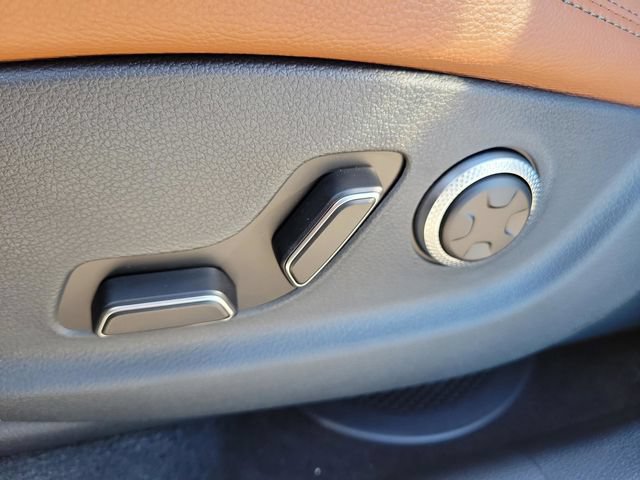 New 2026 Genesis GV70 2.5T Advanced AWD/4WD image 21