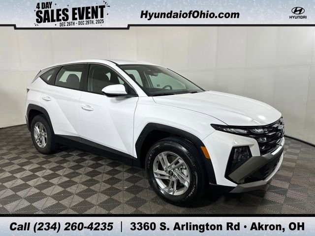 Certified 2025 Hyundai Tucson SE image 1