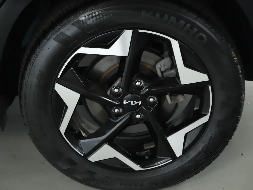 Used 2024 Kia Seltos EX AWD/4WD image 40