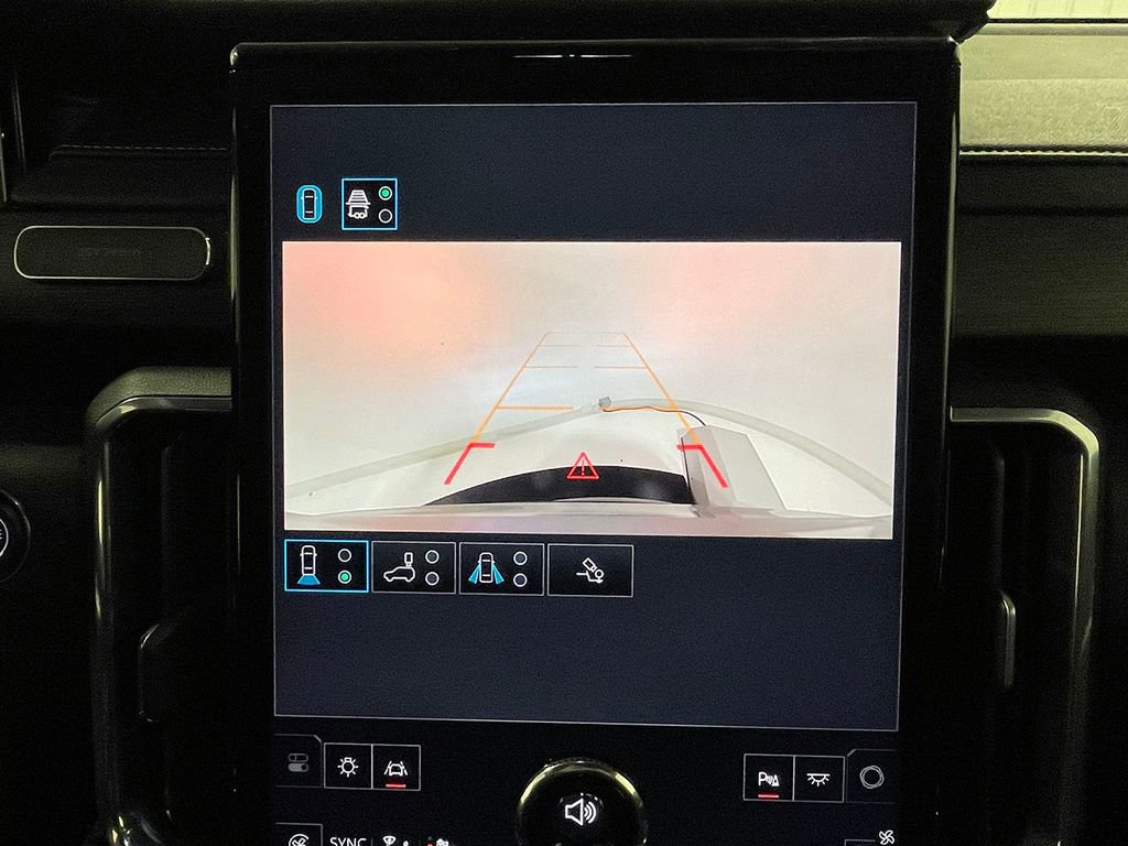 Used 2025 GMC Acadia Elevation image 4